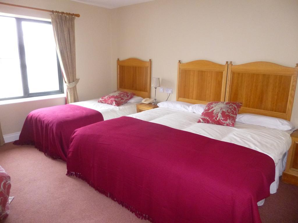 Ostan Oilean Acla Hotel Achill Sound Ruang foto