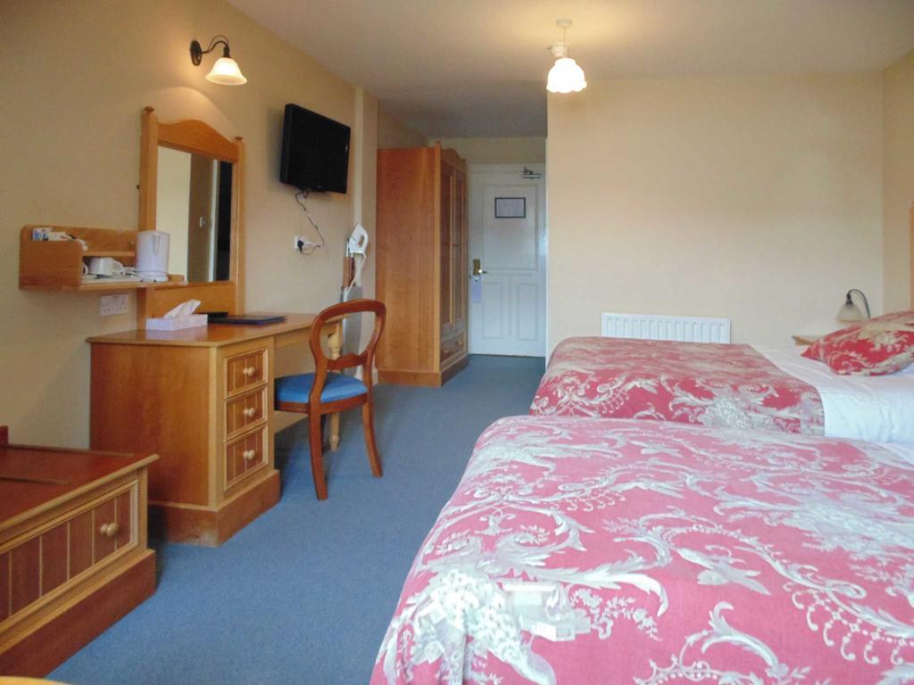 Ostan Oilean Acla Hotel Achill Sound Bagian luar foto